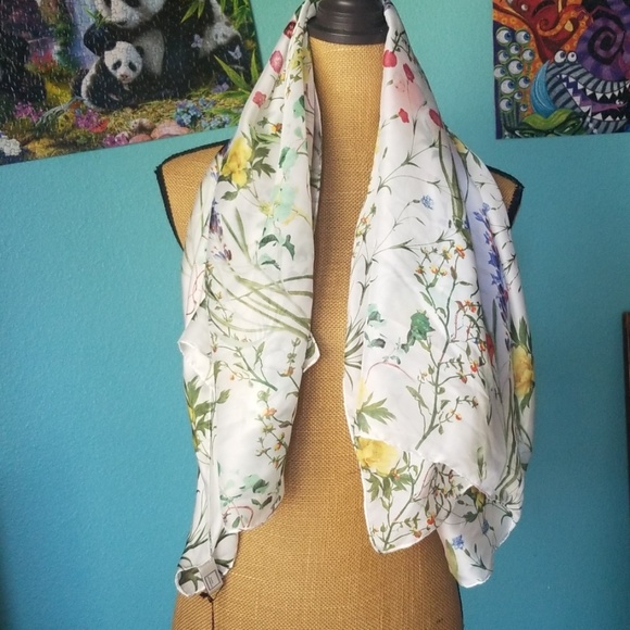 Dana buchman scarf Clearance